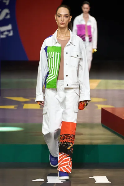 Look 57
